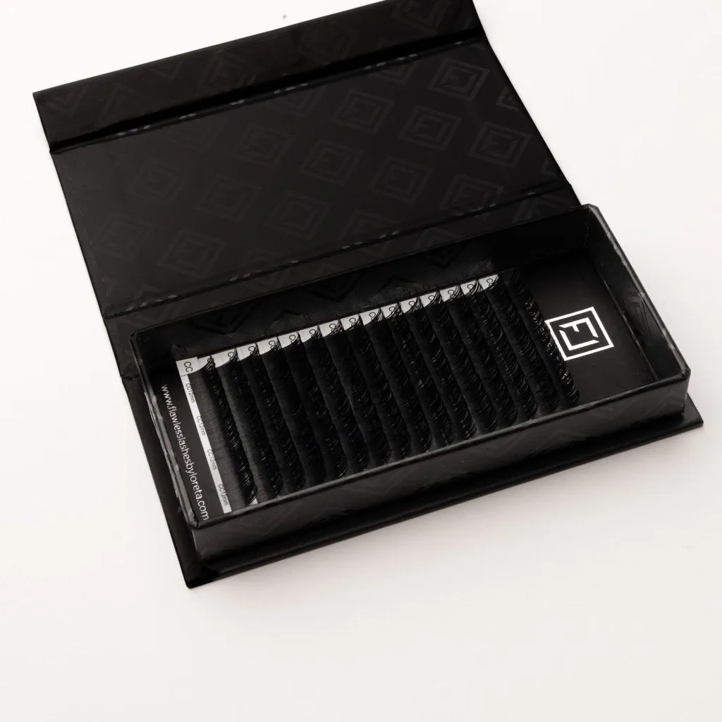 0.05 Mega Volume Lash Extensions