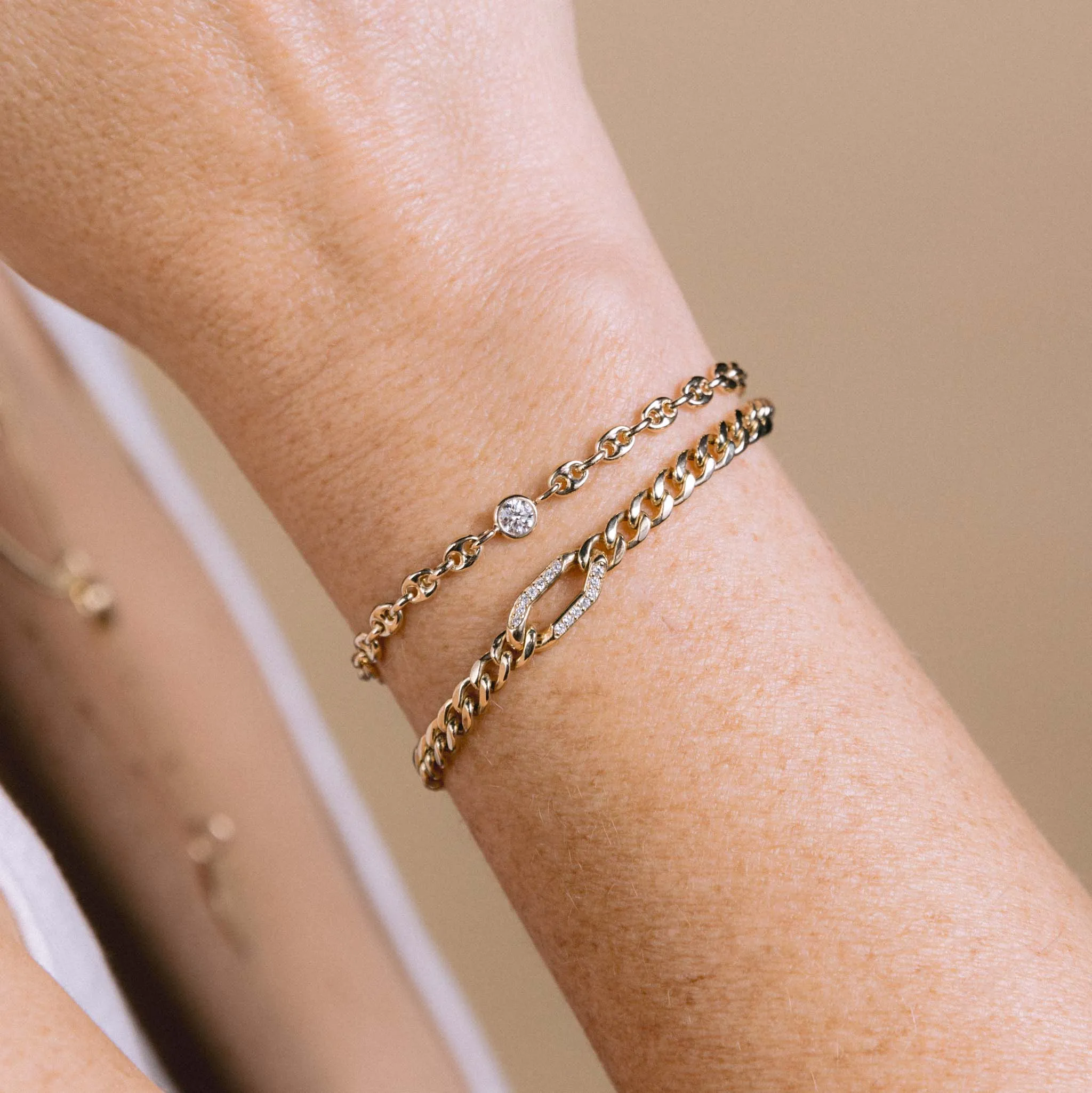 14k Pavé Diamond Oval Link Medium Curb Chain Bracelet