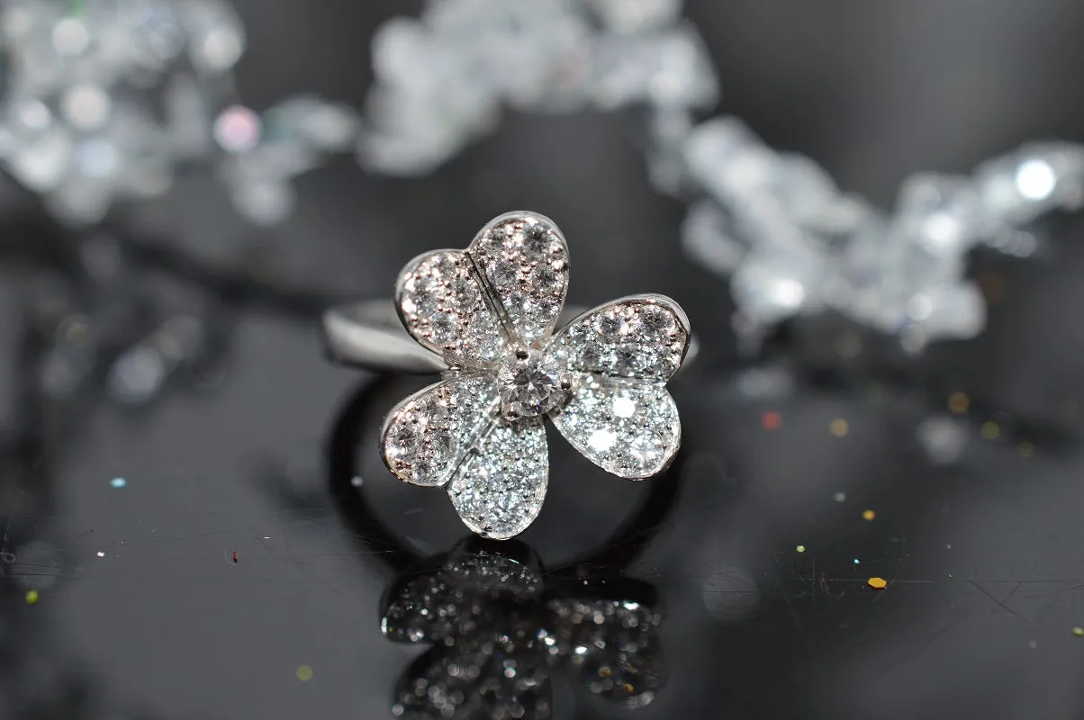 18K Vintage Van Cleef And Arpels "Frivole" Diamond Ring