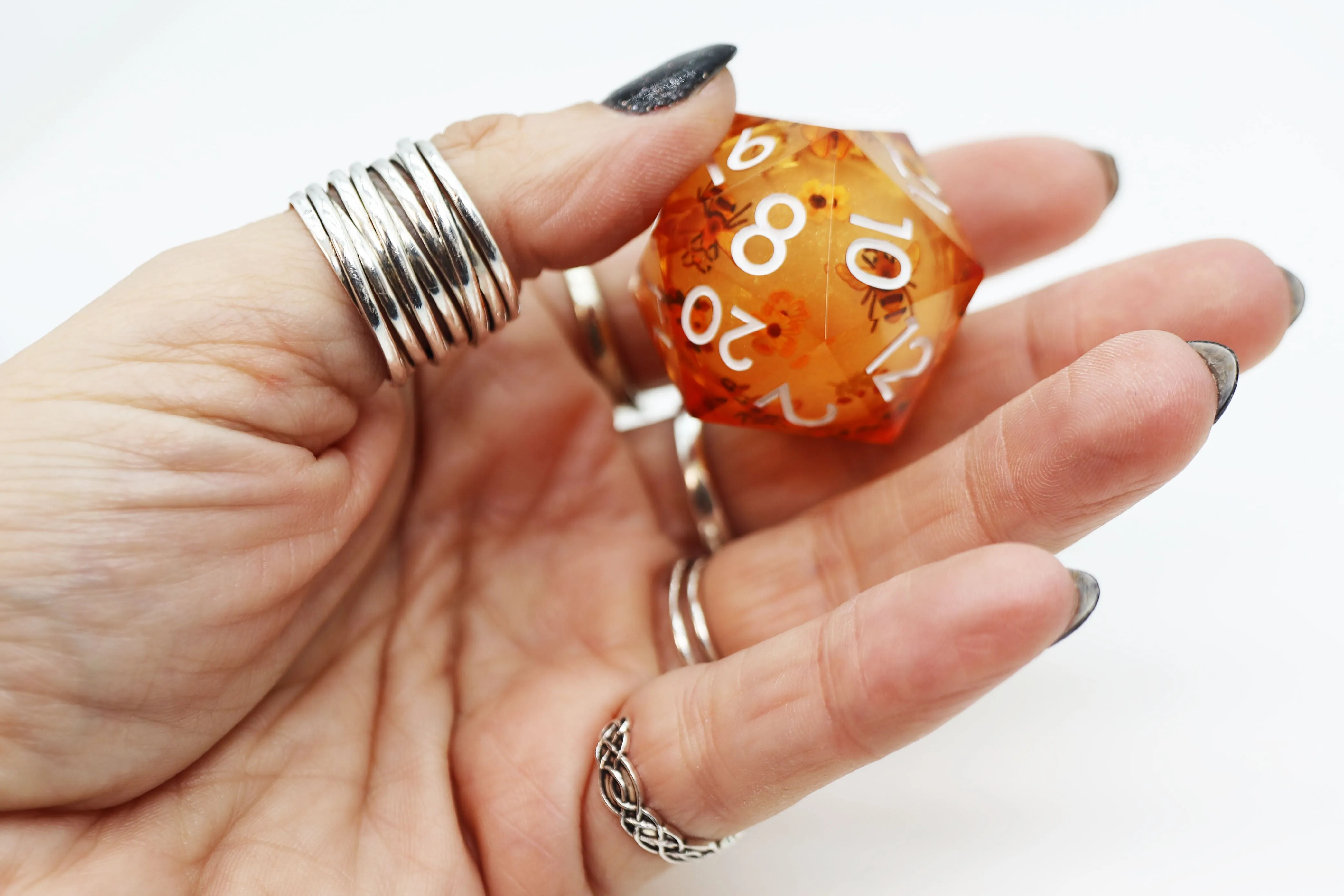 33mm Sharp Edge Liquid Core D20 - Orange Blossoms