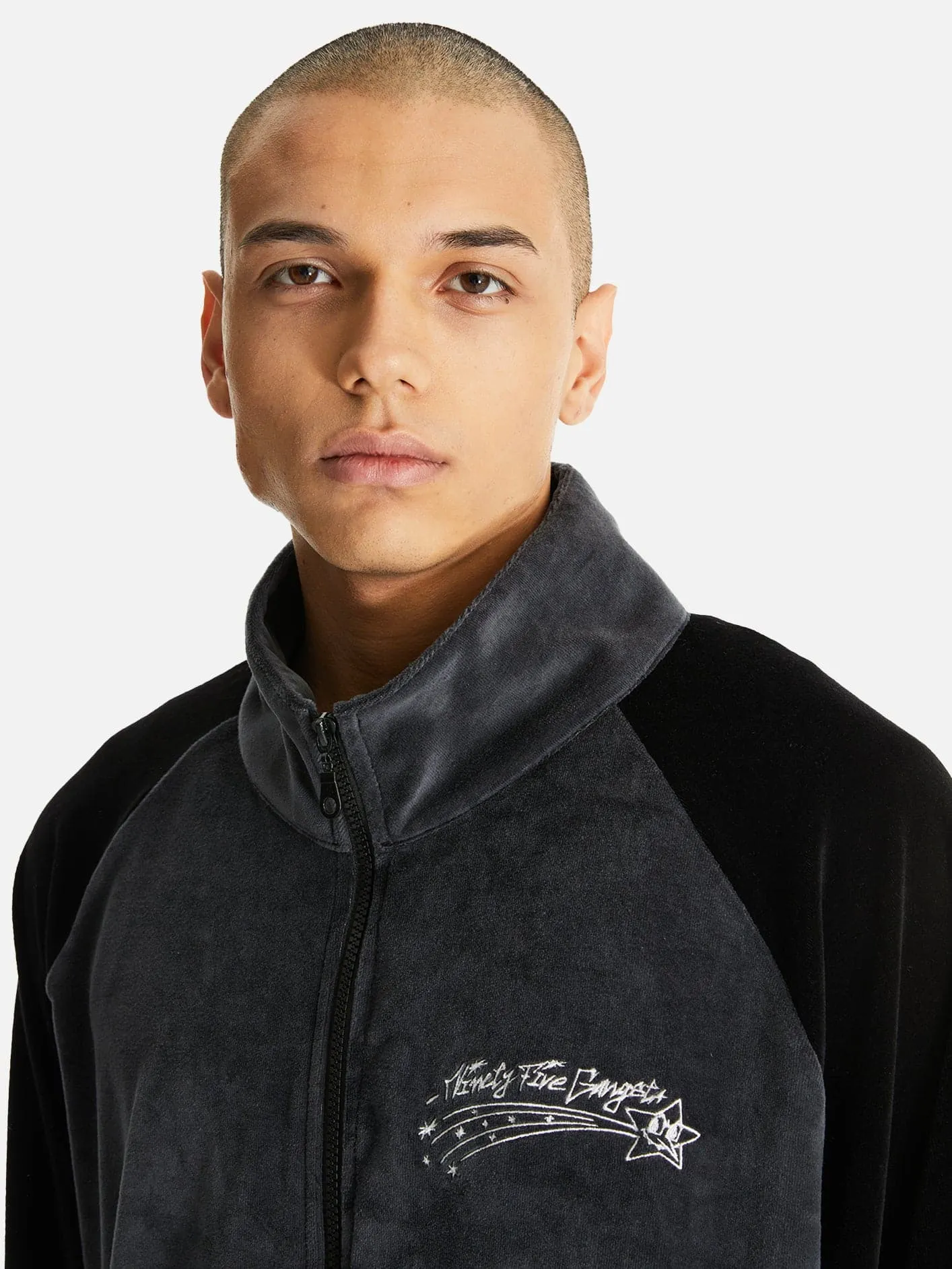 95G Velvet Zip Up - Black