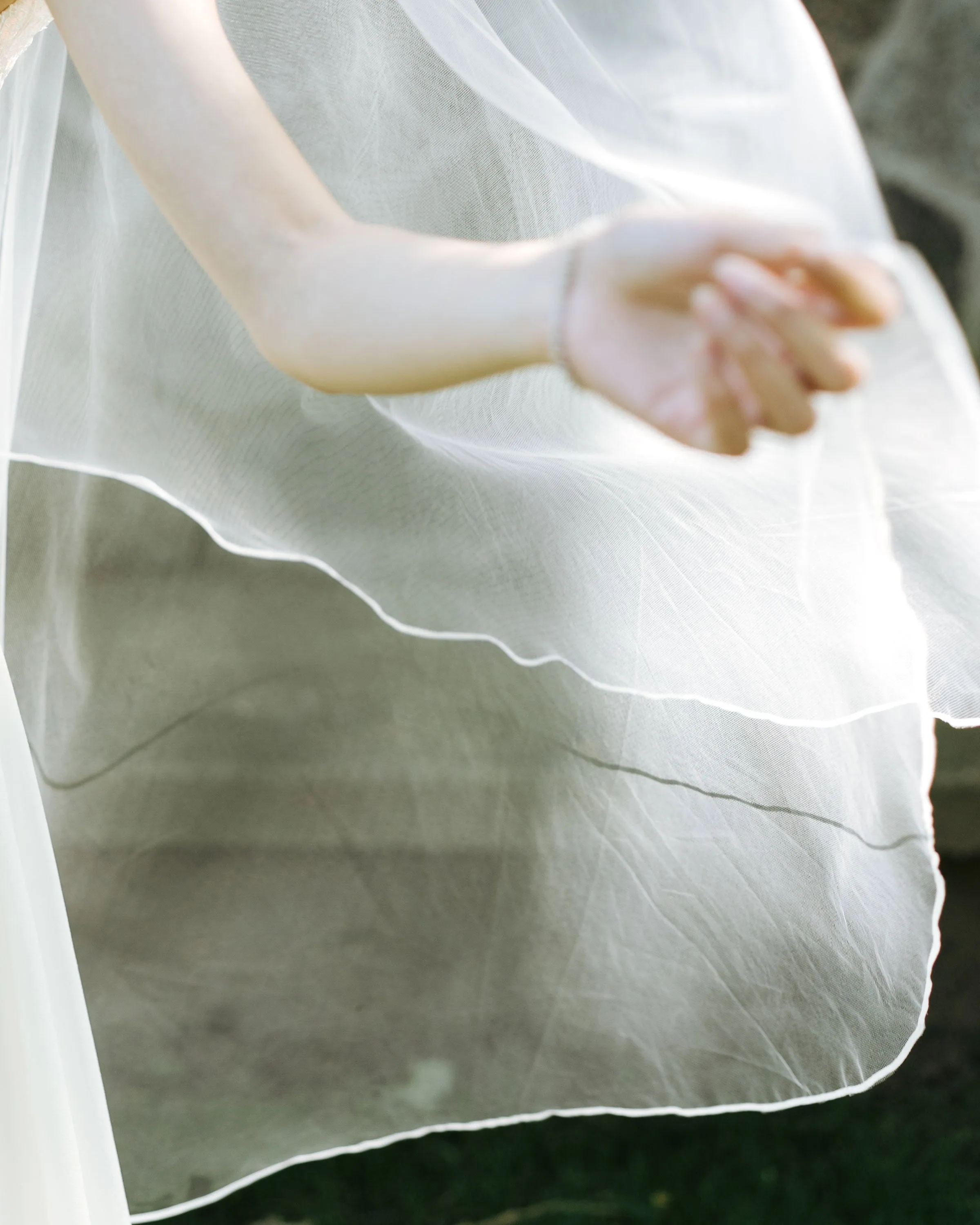 Calla Ribbon Fingertip Veil