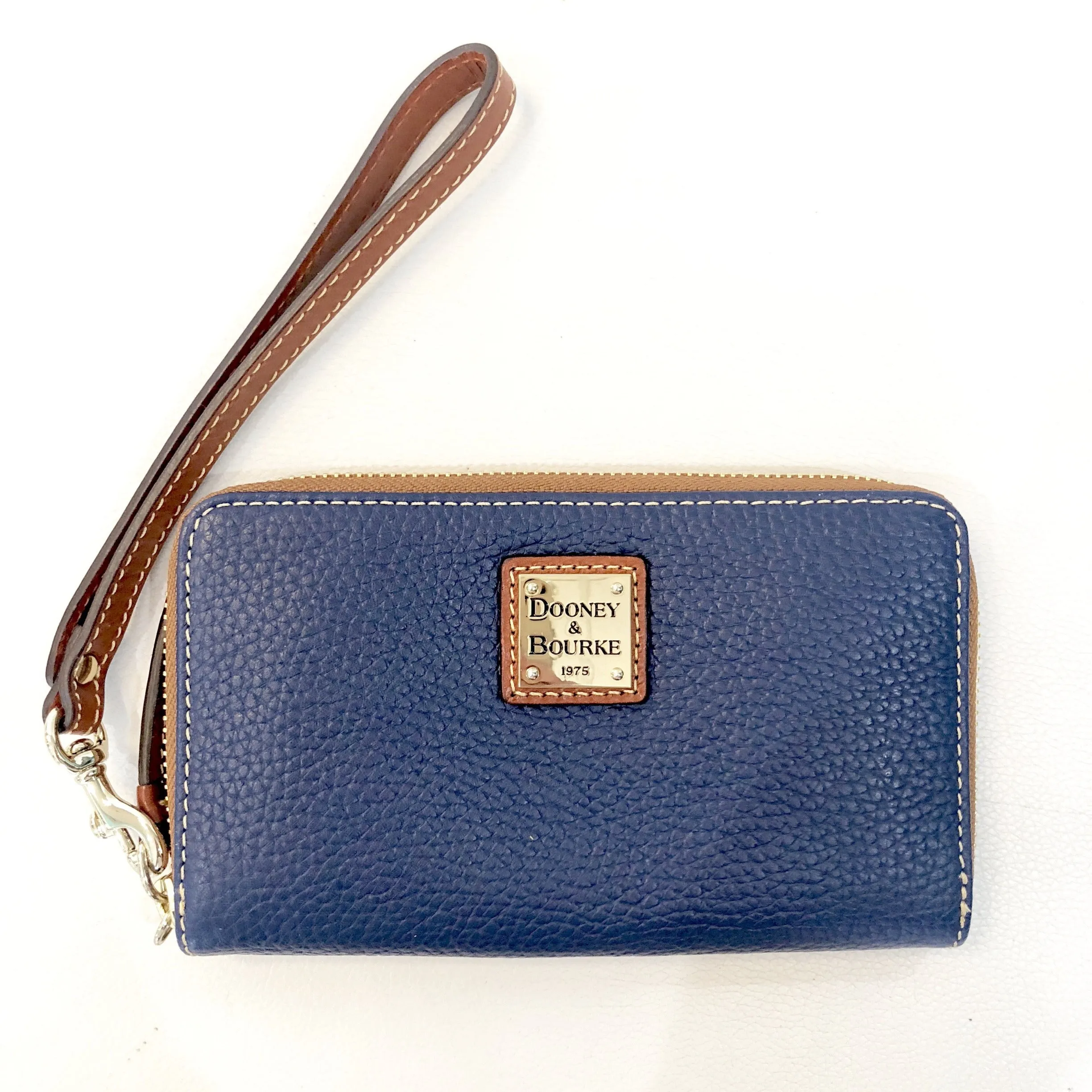 DOONEY & BOURKE Navy Pebble Grain Zip Around Phone Wristlet Wallet