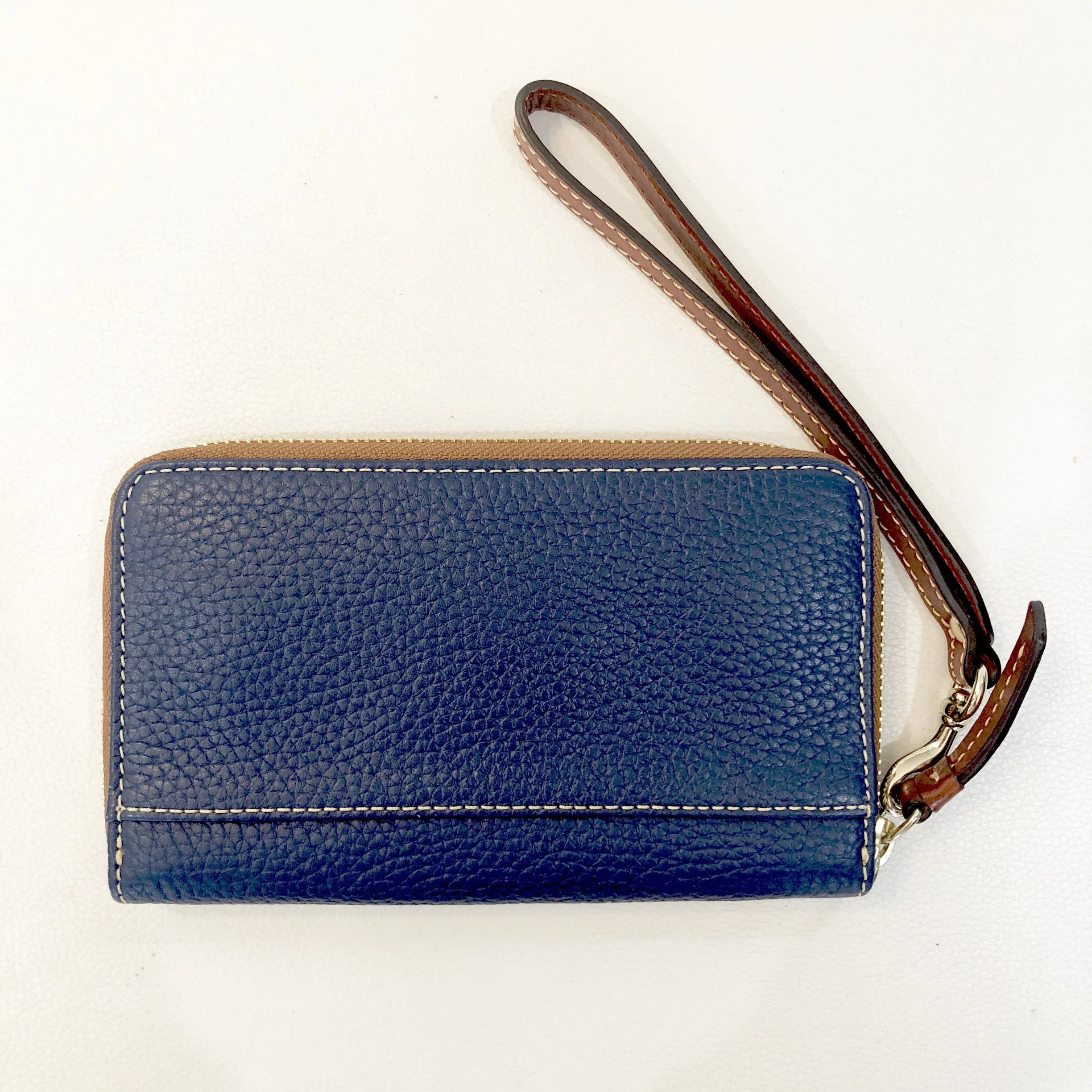 DOONEY & BOURKE Navy Pebble Grain Zip Around Phone Wristlet Wallet