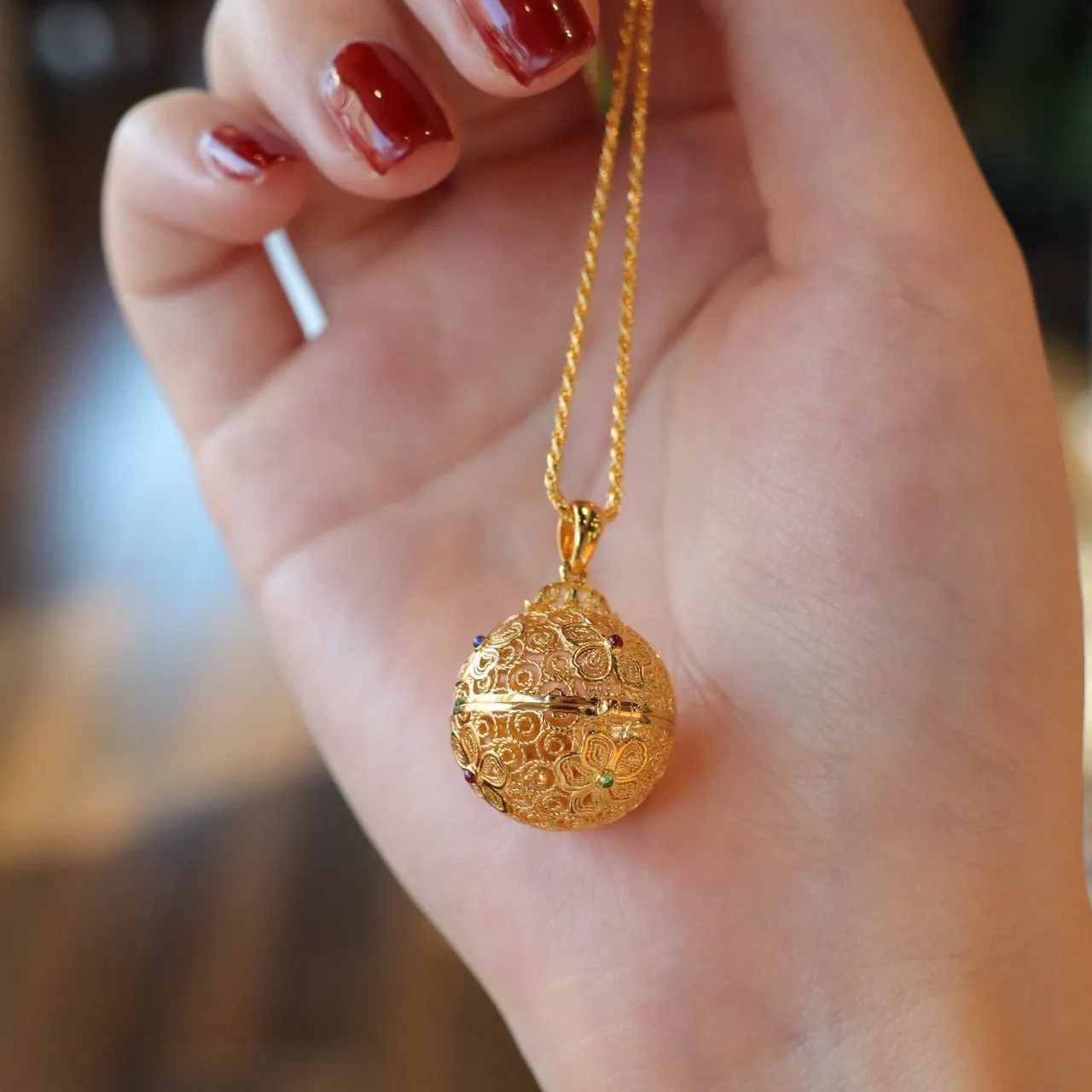 Flower Ball Locket Necklace (Solid Silver)