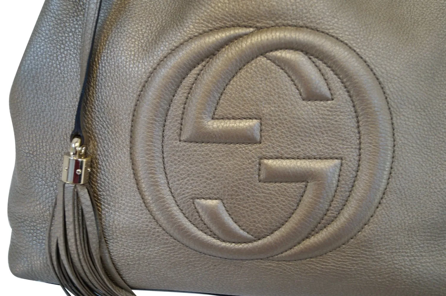 GUCCI Gold Pebbled Leather Soho Chain Tote Bag