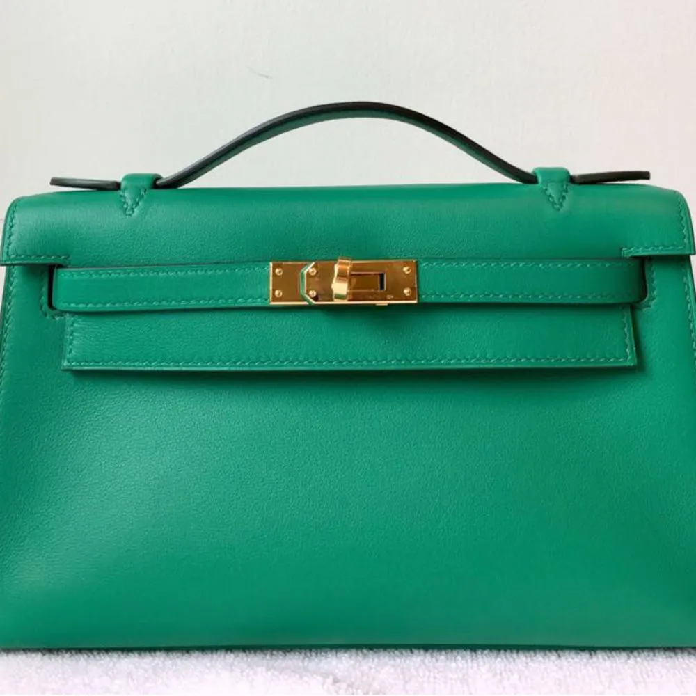 Hermès Kelly Pochette Vert Vertigo Swift Gold Hardware GHW