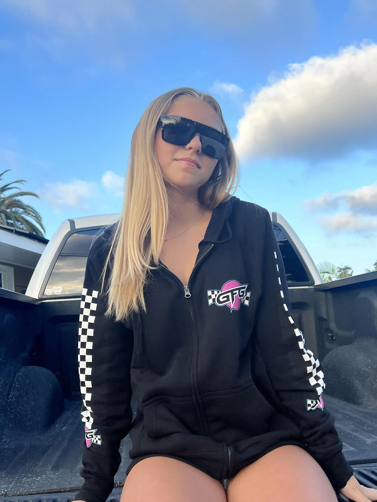 Hold It Wide 2.0 Zip Up