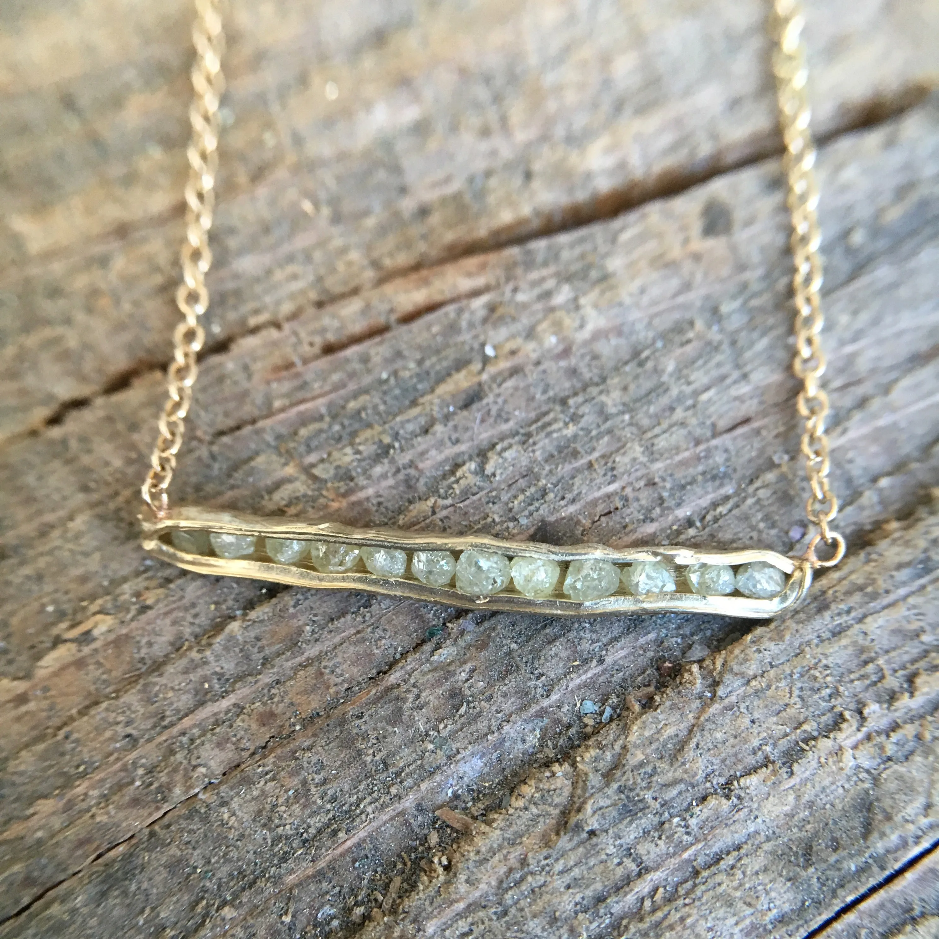 Horizontal Cobblestone Pendant