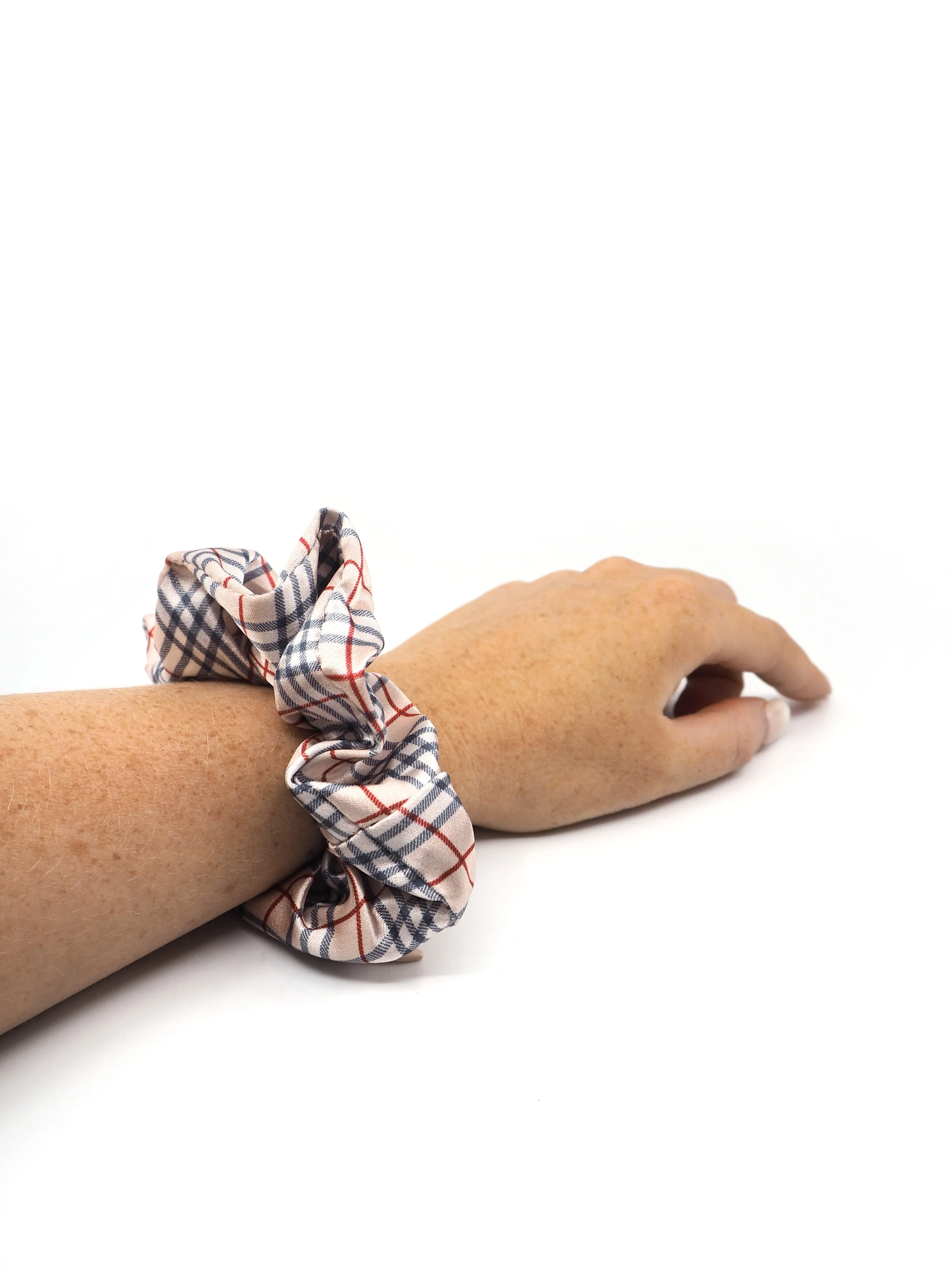 Houndbury Scrunchie