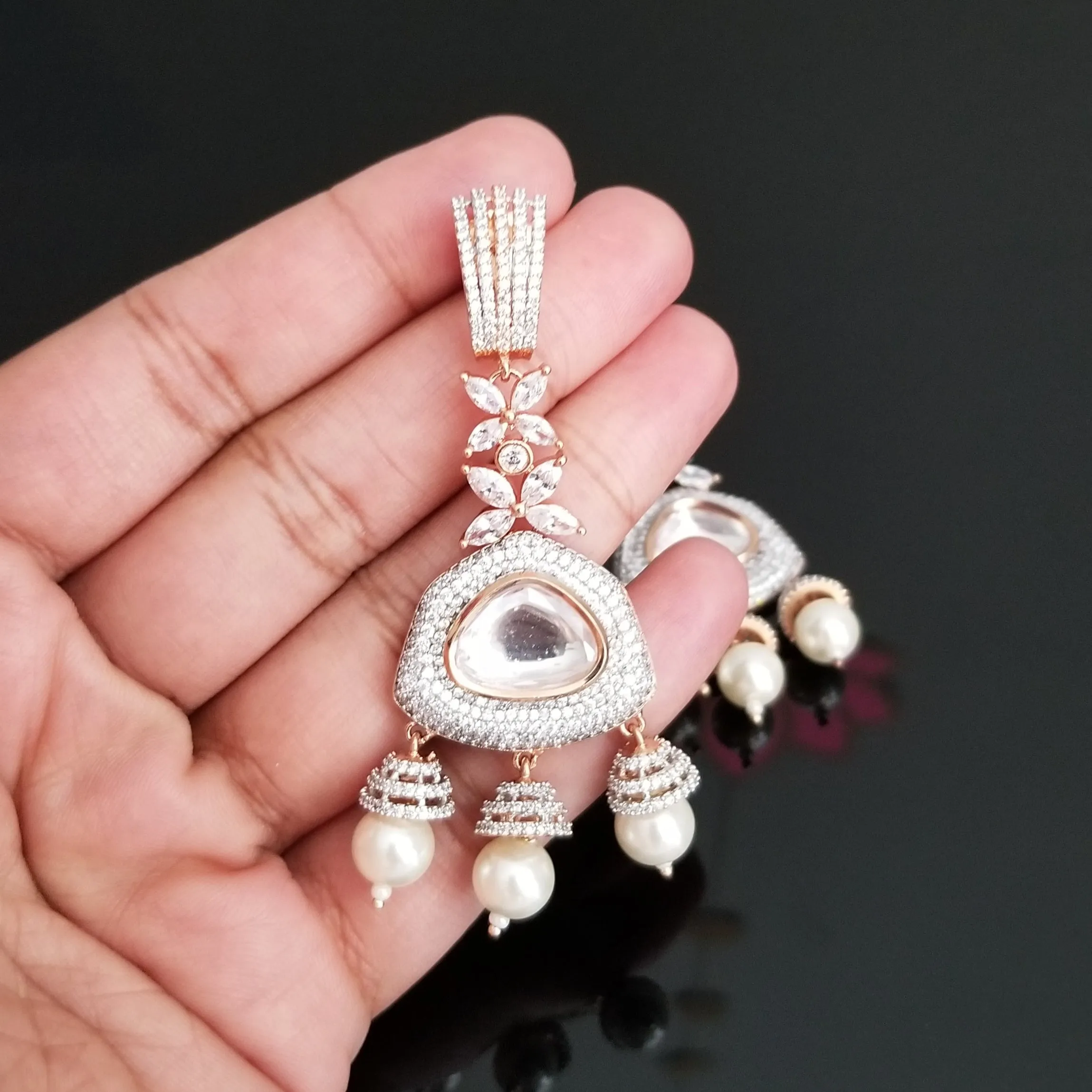 Kundan Classic Earring With Rose Gold Plating FL34