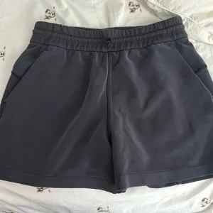 Lululemon Softstreme Shorts 4