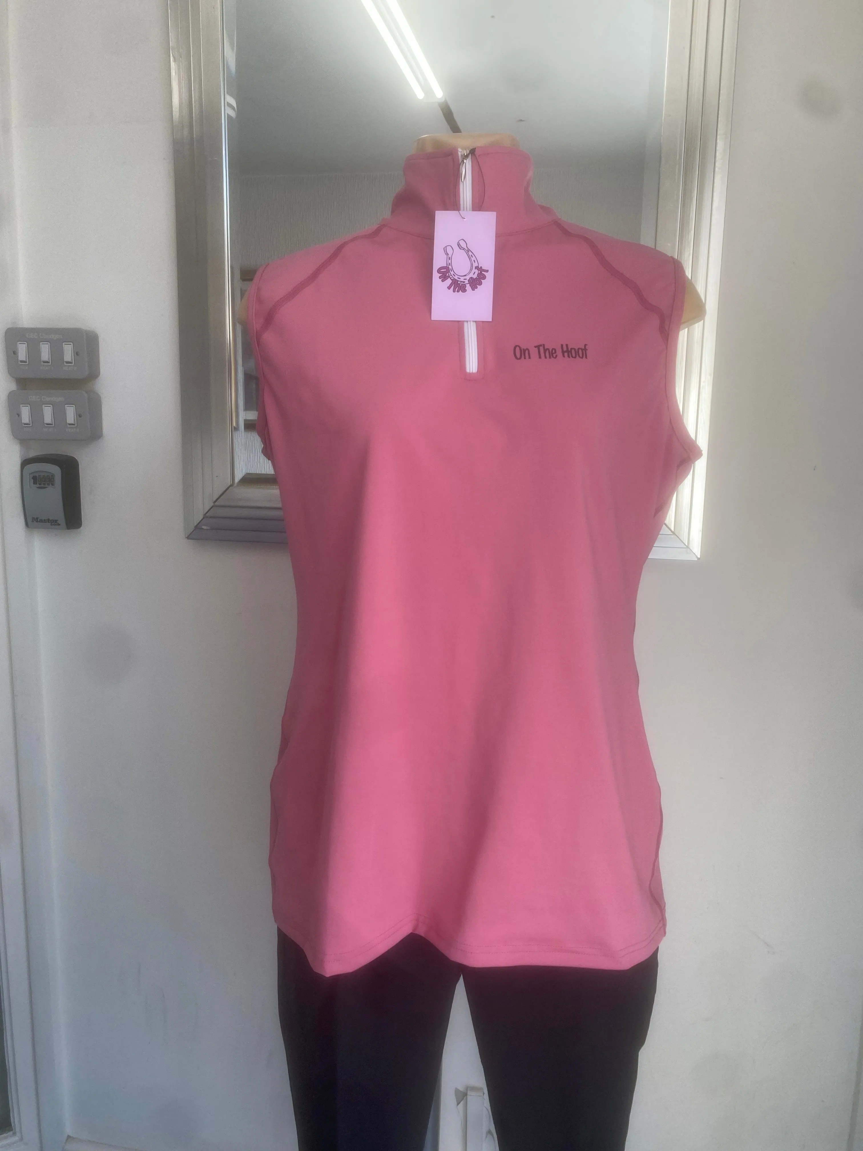New on the hoof sleeveless base layer FREE POSTAGE❤️