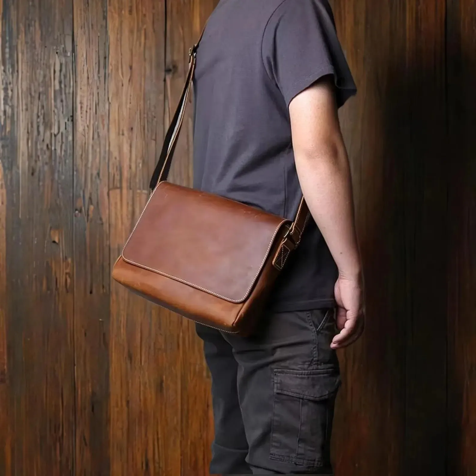 Retro Men's Genuine Leather Shoulder Bag