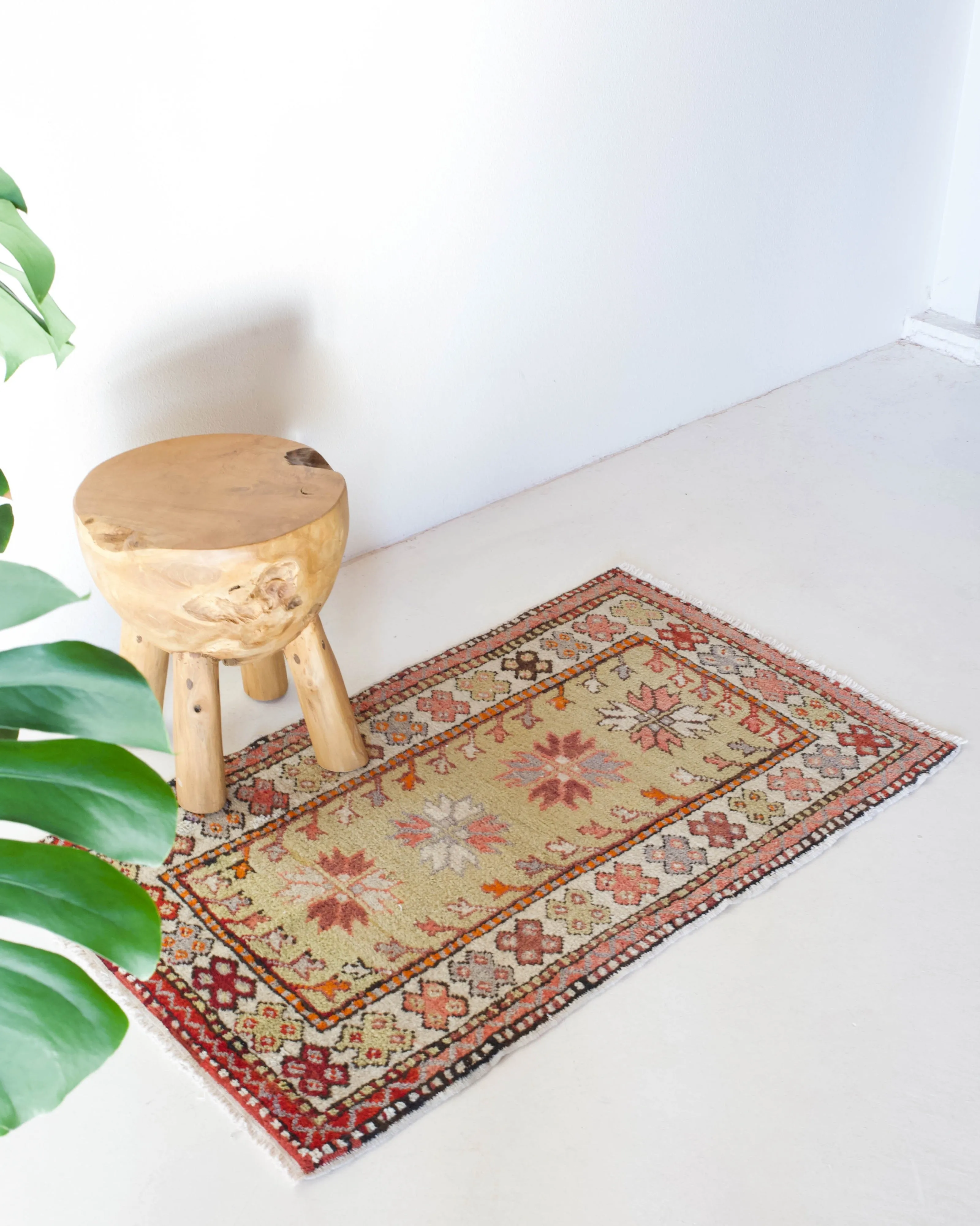 Vintage Aegean Rug 2'4"x3'10"