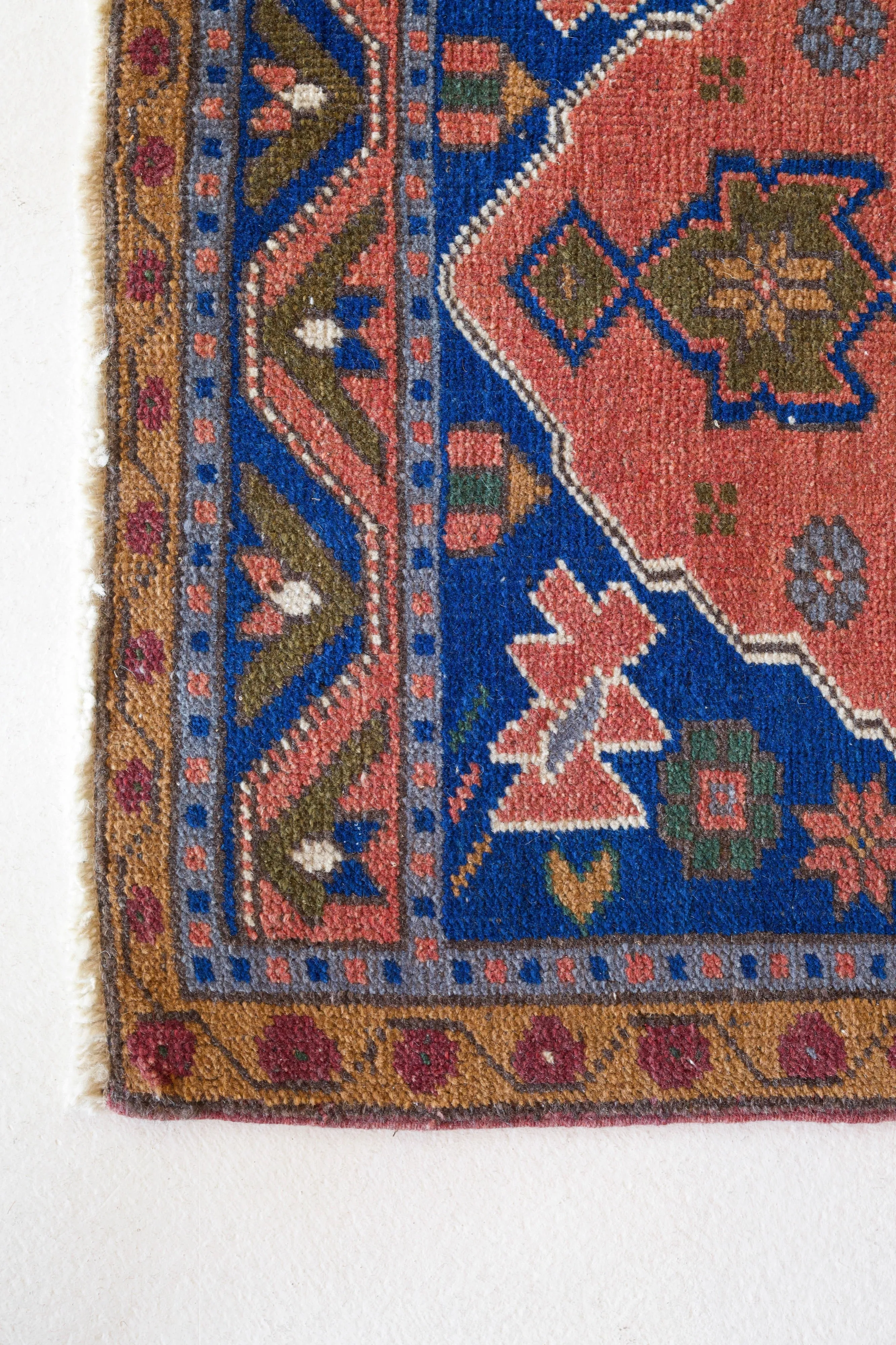 Vintage Mini Turkish Rug 23"x37"