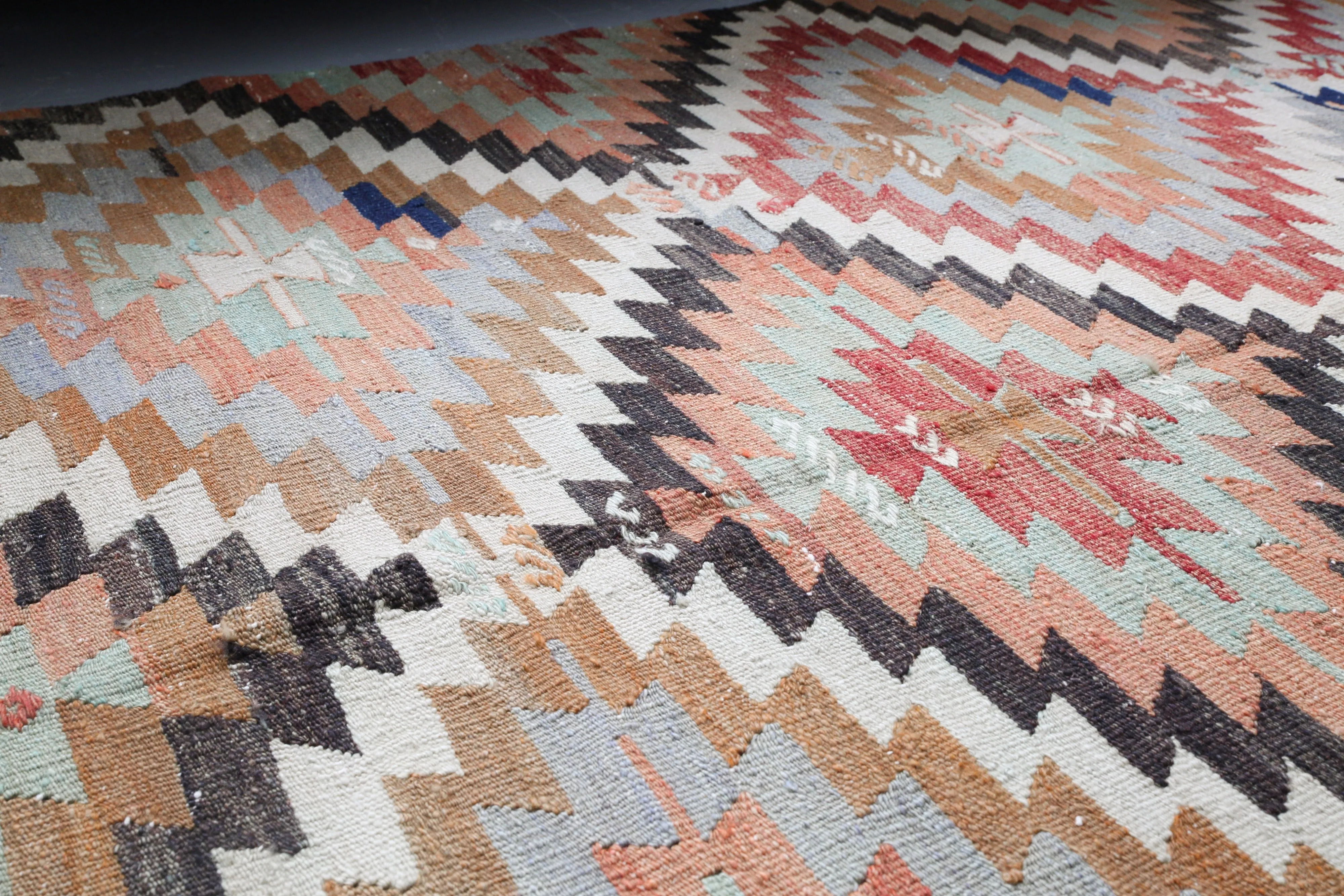 Vintage Turkish Anatolian Kilim Rug