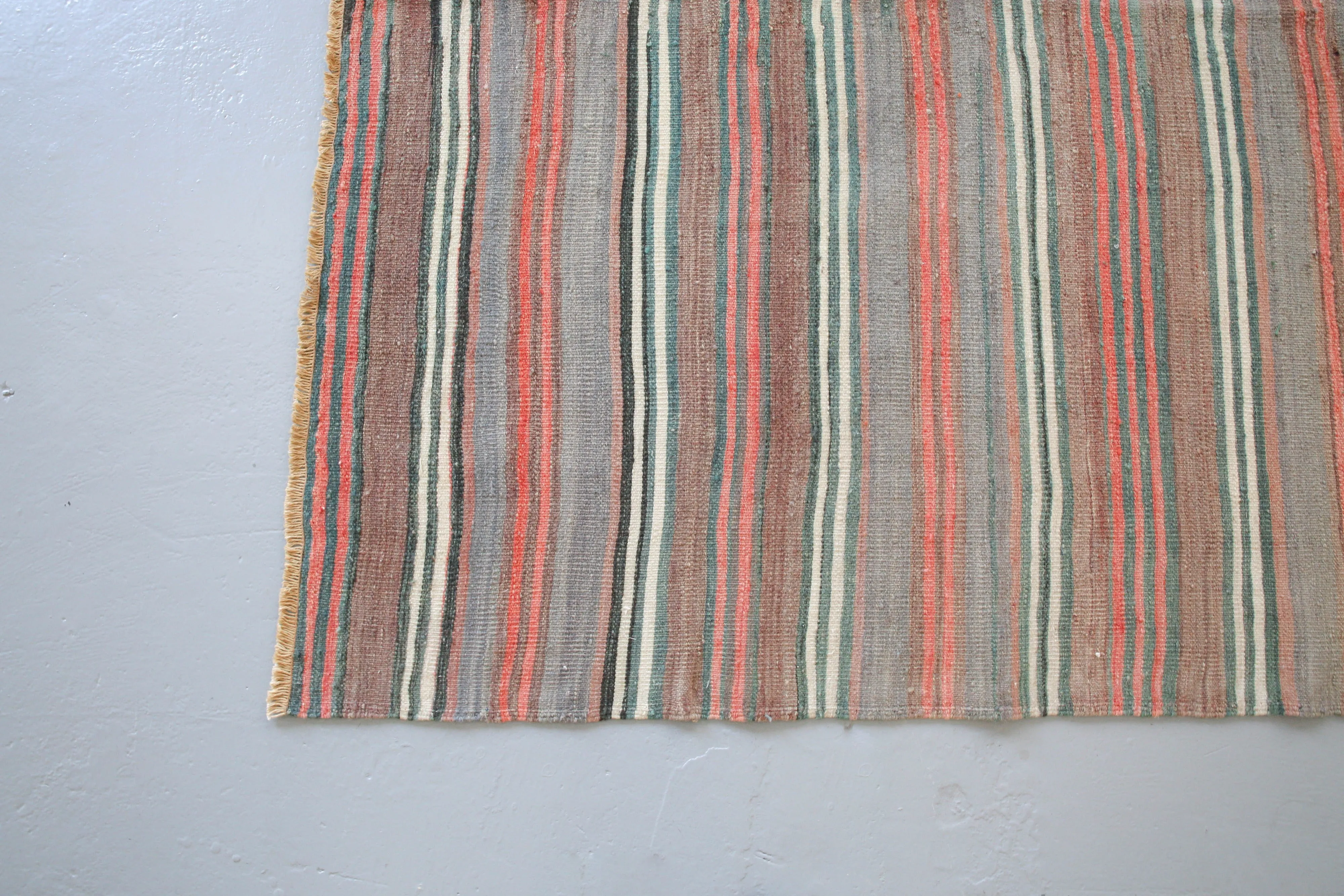 Vintage Turkish western Anatolian Kilim Rug