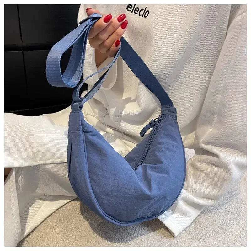 Women's Large Capacity Half Moon Travel Chest Bag - Crossbody Messenger