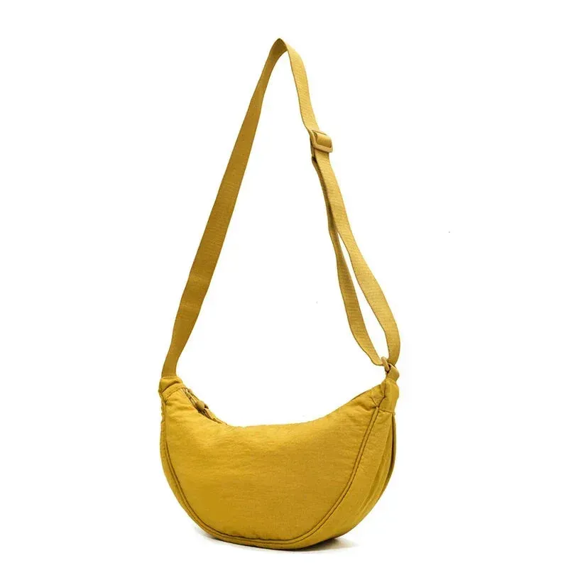Women's Large Capacity Half Moon Travel Chest Bag - Crossbody Messenger