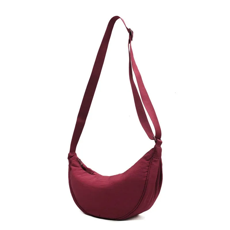 Women's Large Capacity Half Moon Travel Chest Bag - Crossbody Messenger